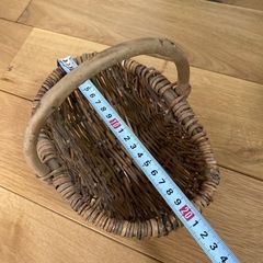 カゴの画像