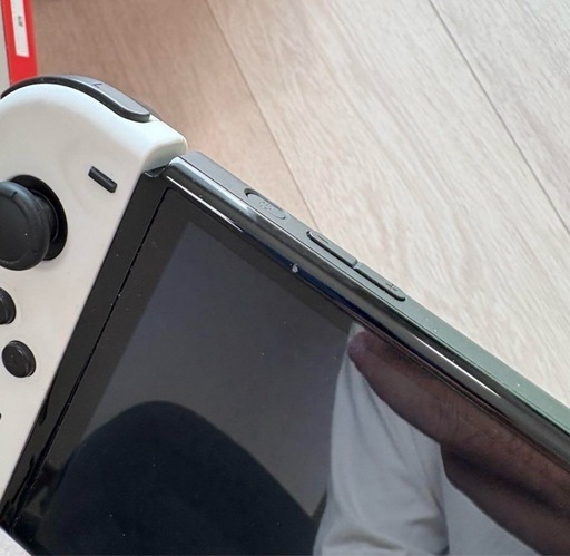 ニンテンドースイッチ有機Elモデル本体(NINTENDO Switch)