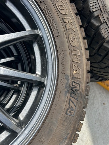 ジムニーYOKOHAMA 175/80R15 ホイールセット