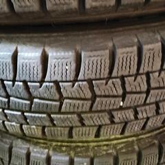 145.80.13スタッドレスタイヤDUNLOP　2019年製造タイヤ　バリ山＋アルミホイール美品　４本セット 早い者勝ち！の画像