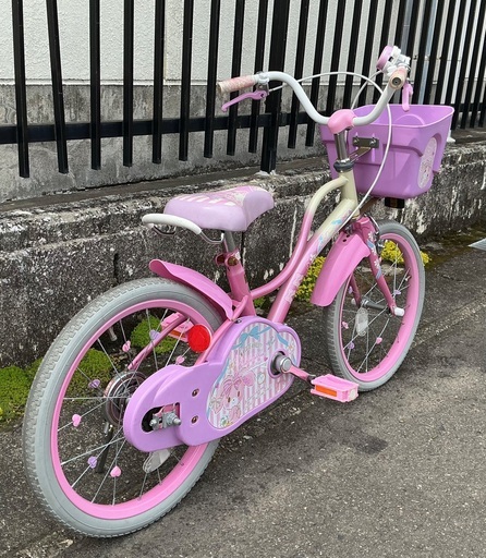 ＜美品車＞サンリオ 可愛い?ぼんぼんりぼん・18インチ子供用自転車