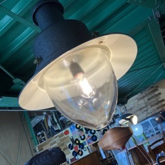 💡大型　天井照明　ライト　ランプ　♻️お売りいただけるお品物あれば、来店時ぜひお持ちください(総合買取)♻️電気　インテリア　家電　雑貨　オシャレ　おしゃれ【2個あり/1個の価格】の画像