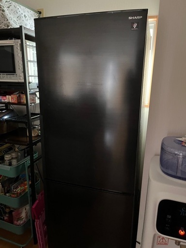 シャープ冷蔵庫（黒） 310L 2021年製