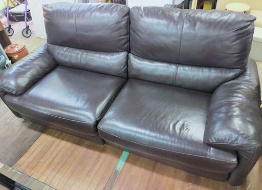 ★注意事項をご確認ください。　セール中につき、通常特価49,478円より半額の24,739円!　　ニトリ 高級本革電動リクライニングソファ （一部合皮）　モデルJAFFA ジャファー 2人掛け 2P USB端子付き ダークブラウン