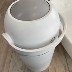 ベビーバス・Pigeon ピジョン オムツ用ゴミ箱 ステール
