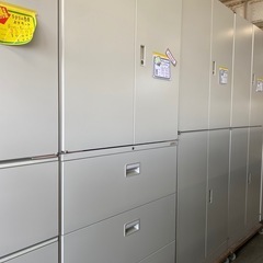 良品　ラテラルキャビネット書庫上下セットの画像
