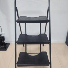 折りたたみ脚立　三段　黒