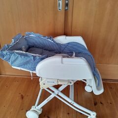 【あげます】アップリカ　ハイローチェア　おまけ付きの画像