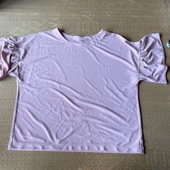 ユニクロ　ピンクトップス