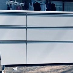 テイアイアイ、キッチンボード。