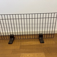 【決まりました】6/13まで来れる方【ペット用ミニフェンスペットゲート スチール製】41×90×20cm／の画像