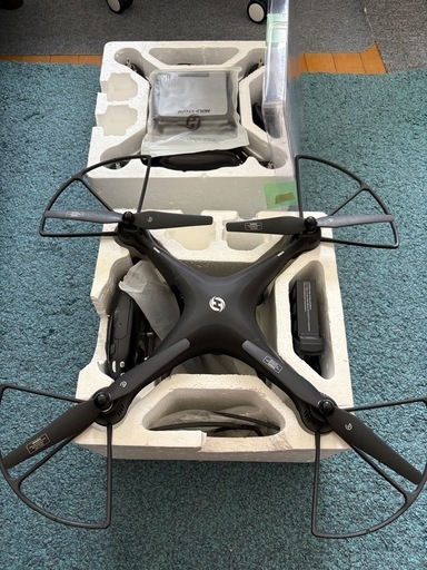 Holy Stone ドローン　HS100G  2機