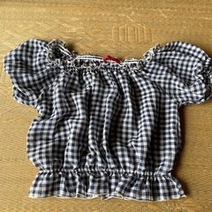 ショート丈トップス