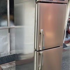 【動確済み】2019年 ホシザキ 業務用 縦型冷凍冷蔵庫 HRF-63A-ED 単相 100V 冷凍228L 冷蔵225L W625×D800×H1910 2枚扉 縦型2枚扉 大阪の画像