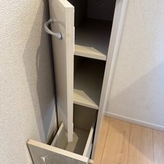 収納棚の画像