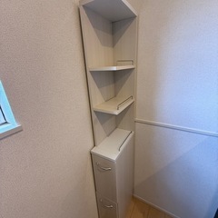 収納棚の画像