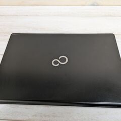 【お買い得特価！、お問い合わせで直接現金払いも可】富士通 LIFEBOOK ノートPCの画像