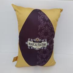 タイトーくじ マッシュル-MASHLE-  MAGICAL TEATIME  D賞　描き下ろし「フィン・エイムズ」クッションの画像