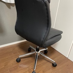 ニトリ 学習イス リカルドの画像
