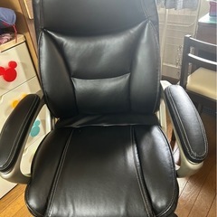 オフィスチェア　パソコン椅子　事務椅子　ブラック合皮