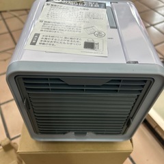 ここひえ R3 卓上扇風機