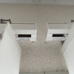 縦型ブラインド バーチカルブラインド　長さ3.3m　１本　高さ2.03m　ニチベイ　3年使用　きれいですの画像