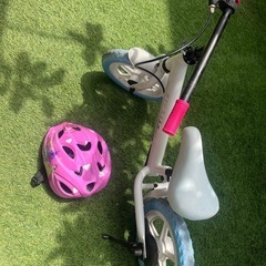 キックバイク　ストライダーの画像