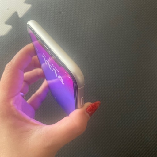 iphone11ホワイト128GB