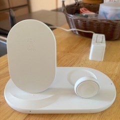 iPhone、Apple Watch充電器