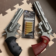 Python 357 MAGNUM 3個　ハンドガン1個