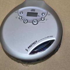 ポータブルCDプレーヤー（動作品）