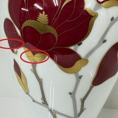 大倉陶園 花瓶 赤色木蓮 花器 高さ約27cm モクレン マグノリア フラワーベース 白磁 金彩 OKURA 札幌市 白石店 の画像