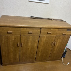 収納たっぷりキッチン棚