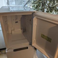 【6/19まで・値下げ可・美品】sharp 冷蔵庫 sj-gd15g-w 152Lの画像
