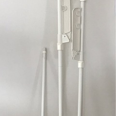アイリスオーヤマ室内つっぱり物干し4人分