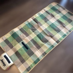 新品未使用◎Jeepのチェック柄 レジャーシートの画像