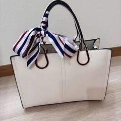 ケスクルデザイン HIGI(ヒギ) ハンドバッグ レディースの画像