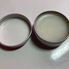 赤箱の練り香水の画像