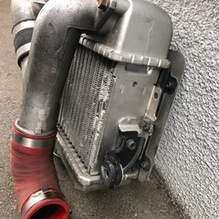 STI アルミ インタークーラー レッドホース付きの画像