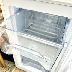 【武蔵小山店】フリーザー　冷凍ストッカー　 IUSD-6A 冷凍庫 小型冷凍庫 縦型冷凍庫 60L冷凍庫 アイリスオーヤマ 冷凍専用 セカンド冷凍庫 一人暮らし用冷凍庫 家庭用冷凍庫 2019年製冷凍庫の画像