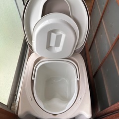 ポータブルトイレ