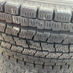 205ー70ー17.5 タイヤセットの画像