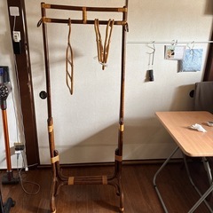 ハンガーラック