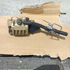 シグナス4型純正ブレーキキャリパー、固着無し、パッド有りの画像