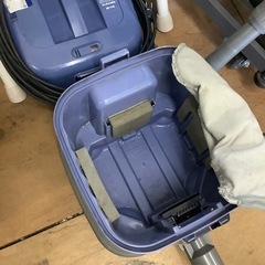 【中古品】  HITACHI  業務用掃除機   2018年製 CV-G2  の画像