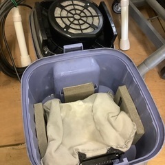 【中古品】  HITACHI  業務用掃除機   2018年製 CV-G2  の画像