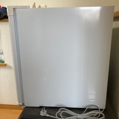 Hisense 1ドア1人暮らし冷蔵庫の画像