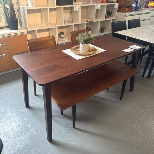 ダイニングテーブルセット　テーブル:大塚家具