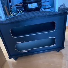 黒のテレビ台の画像