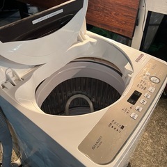 送料設置無料 SHARP　新生活　洗濯機　6㌔ 20年製の画像